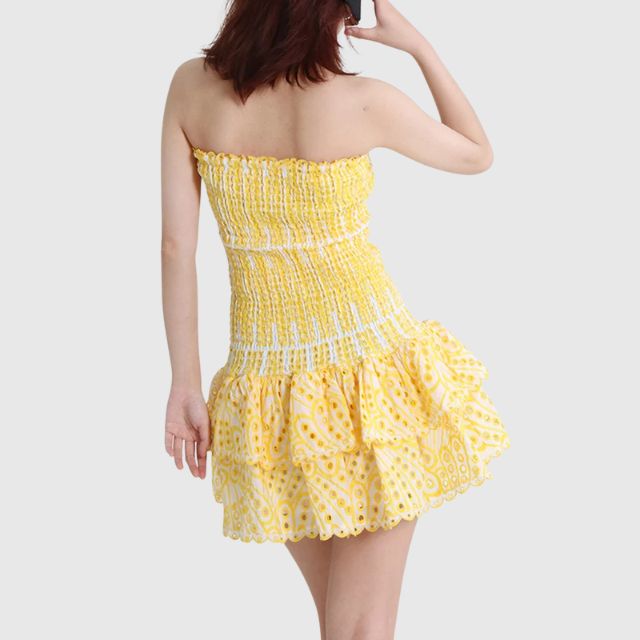 Dames casual mini jurk met smocked strapless ontwerp - vloeiende ruffles voor de zomer