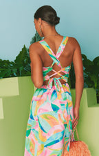 Dames midi-jurk luxe satijnen tropenprint - elegante zomeroutfit voor stijlvolle dagen