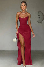 Dames feestjurk - betoverende satijnen jurk in zwart voor avondkleding - chique zijsplit ontwerp