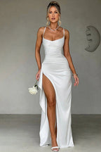 Dames feestjurk - betoverende satijnen jurk in zwart voor avondkleding - chique zijsplit ontwerp