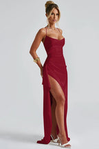 Dames feestjurk - betoverende satijnen jurk in zwart voor avondkleding - chique zijsplit ontwerp