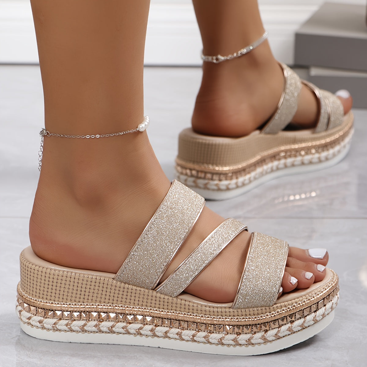 Dames platform sandalen met open neus en elegante roze glitter - voor zomerse uitjes