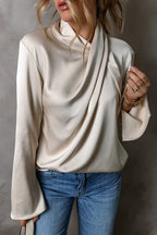 Dames satin blouse in elegant beige met lange mouwen - stijlvol draperingstop voor veelzijdige looks