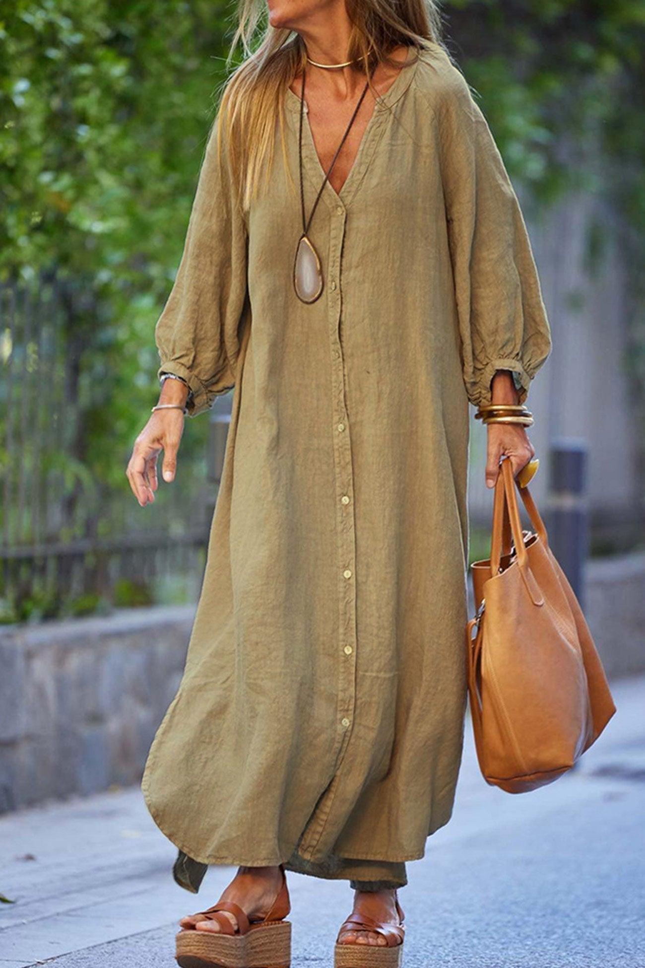 Dames overhemdjurk met knoopsluiting en elegante v-hals - casual dagmode