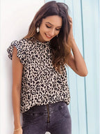 Dames blouse met luipaardprint - beige top met ruches voor smart casual gelegenheden