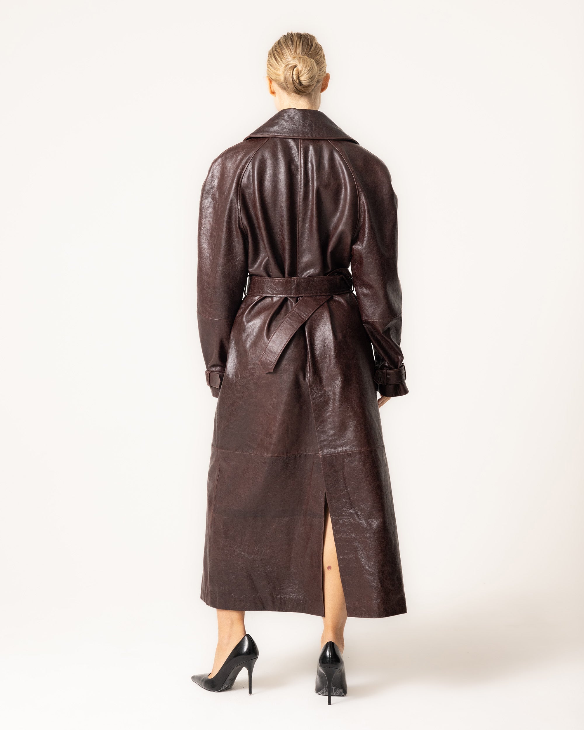 Bordeaux leren trenchcoat - dames met ceintuur