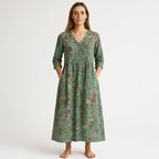 Dames floral groene katoenen maxi jurk - elegante en bohemian stijl met 3/4 mouwen en levendige bloemenprint
