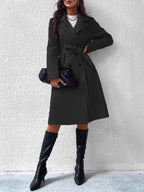 Trenchcoat - stijlvolle lange damesjas met strikriem en knoopdetails