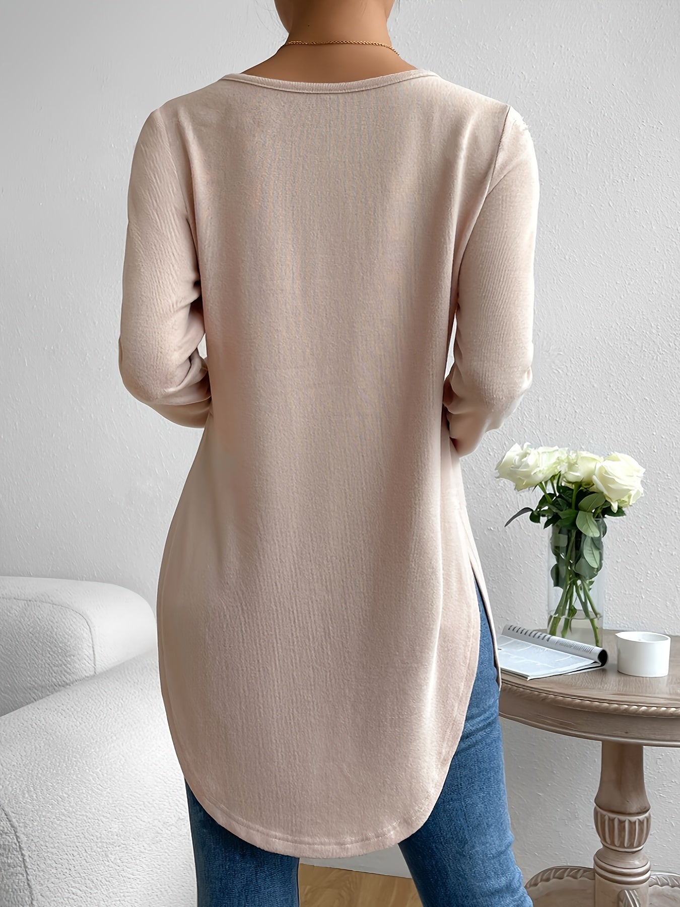Lichtbeige lange mouwen top - casual dames t-shirt met gebogen zoom