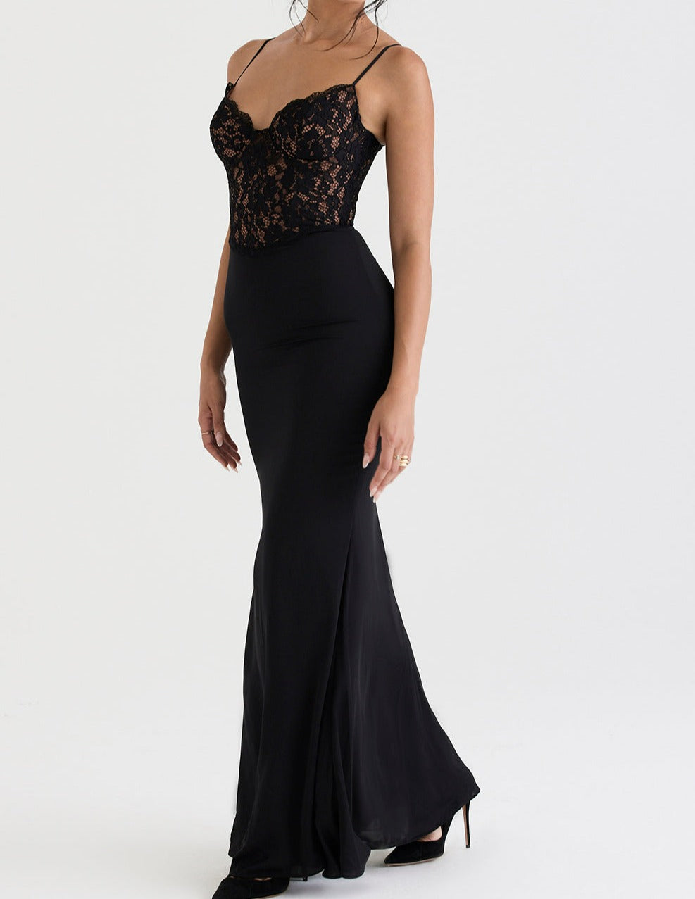 Maxi jurk met kanten bovenstuk - verfijnde zwarte avondjurk voor dames