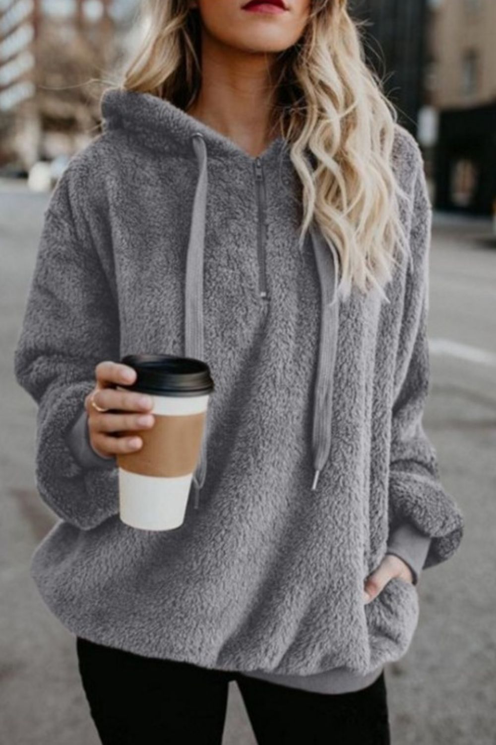Warme fleece hoodie - oversized dames trui met halve rits en capuchon - Bakkermode.nl