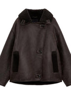 Damesjas van imitatieleer - stijlvol in bruin - Bakkermode.nl