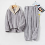 2-delige fleece loungewear set - gezellige dames pyjama set - Bakkermode.nl