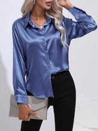 Satin blouse met knopen - elegante dames blouse met lange mouwen