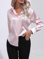 Satin blouse met knopen - elegante dames blouse met lange mouwen