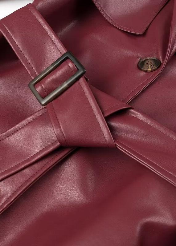 Lange leren trenchcoat - elegante rode damesjas - Bakkermode.nl