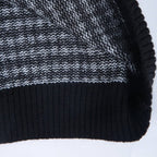 Geruite pullover - modieuze zwart-witte damestrui