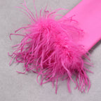 Op maat gemaakte mini-jurk - damesjurk met lange mouwen en verenaccenten