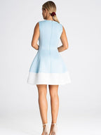 Gracieuze A-lijn jurk met contrasterende zoom - Bakkermode.nl