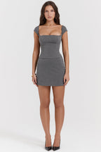 Grijze gestructureerde korsettendress - chique en elegante damesoutfit