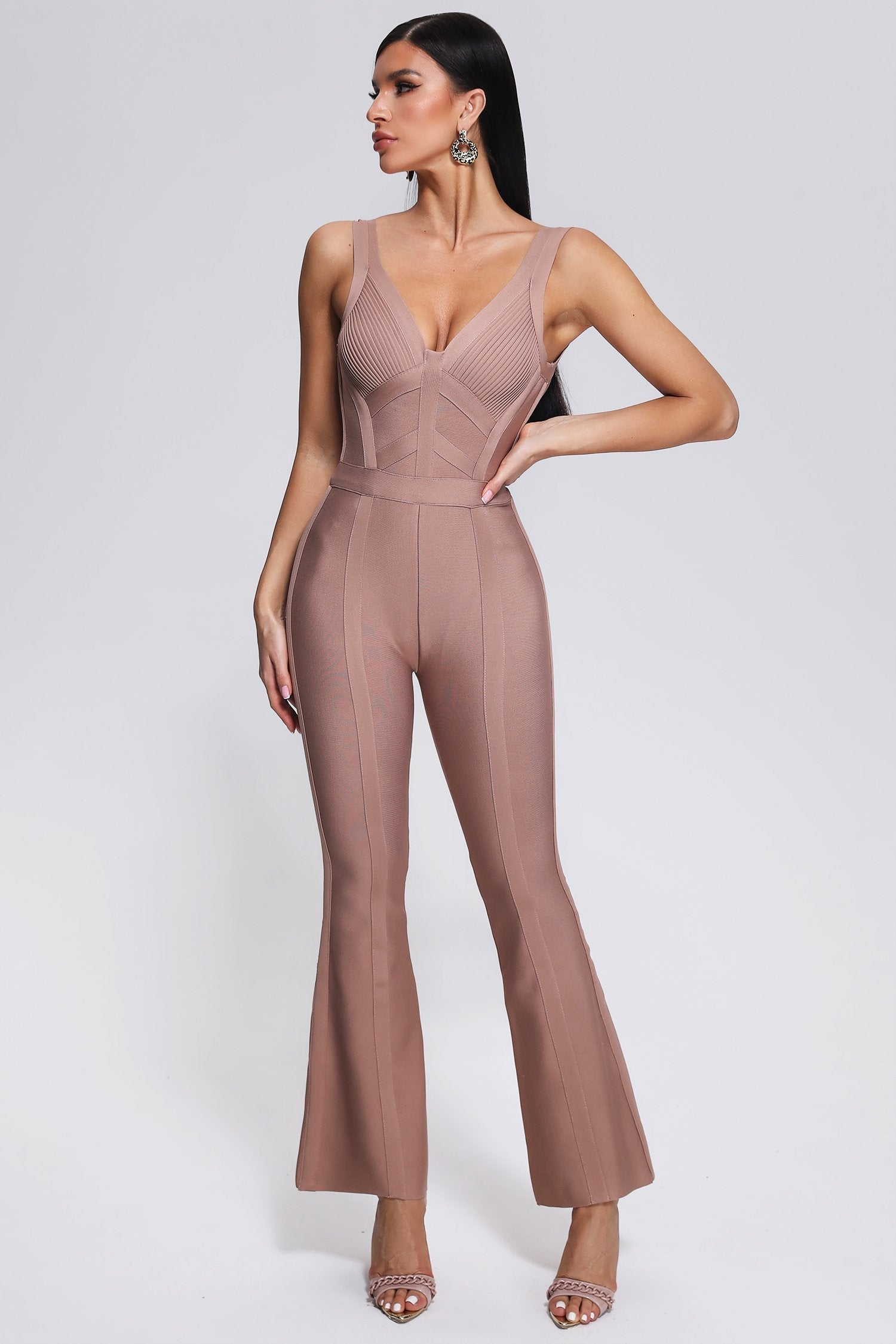 Flared spaghetti strap bandage jumpsuit in abrikoos - elegante damesmode