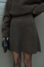 2-delige gebreide set - dames trui en rok met relaxte pasvorm - Bakkermode.nl