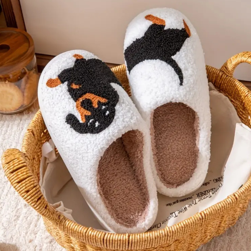 Dames fleece huisslippers met rottweiler ontwerp - zachte witte charme voor thuis