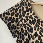 Elegante luipaardprint peplum blouse - Bakkermode.nl