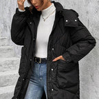 Zwarte winterjas met capuchon voor dames - lange gewatteerde jas - Bakkermode.nl