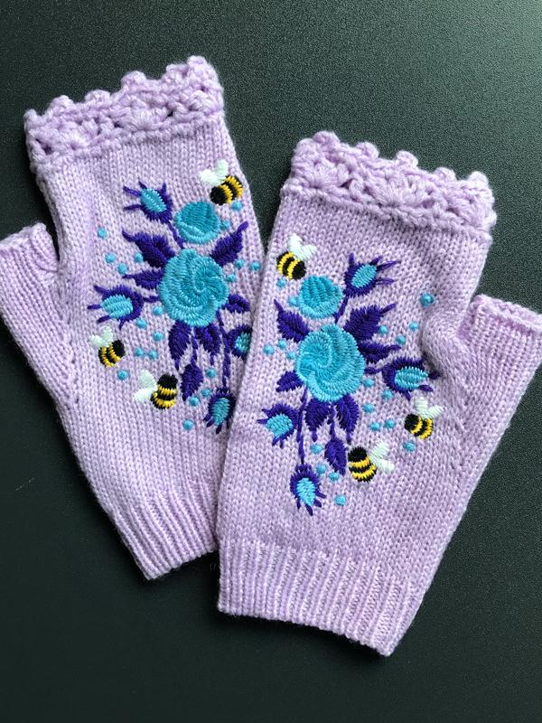 Halvevinger handschoenen - gebreide handschoenen voor dames met bijen- en bloemenborduursel