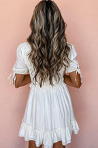 Witte smocked mini jurk - charmante korte mouwen damesjurk