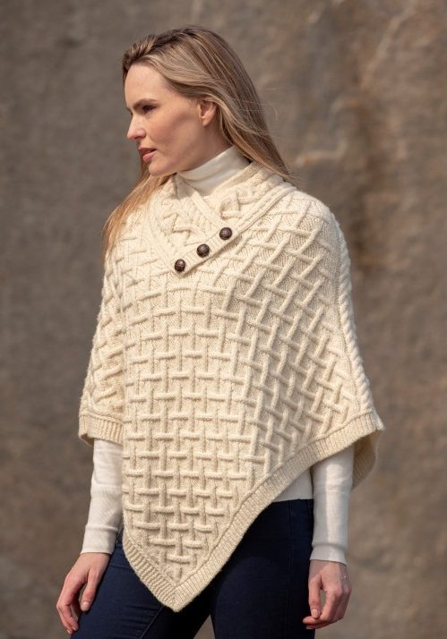 Aran superzachte merinowollen poncho - elegante natuurlijke damestrui